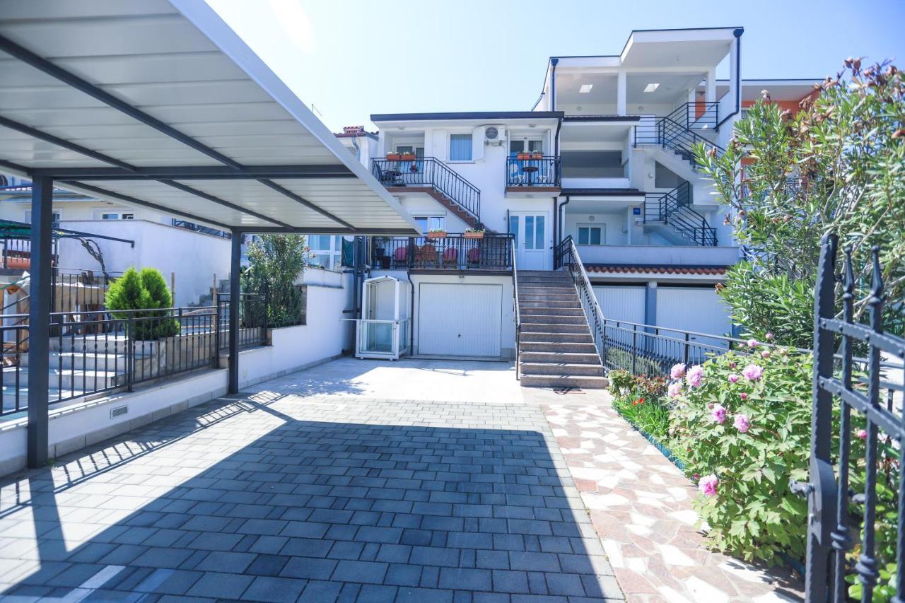 Apartment Ivica Porec Exterior photo