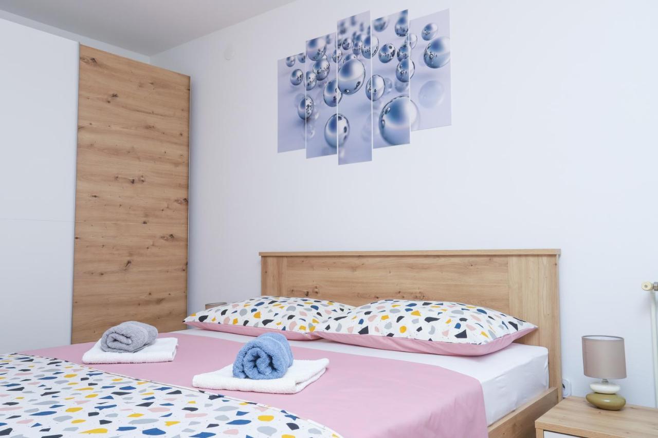 Apartment Ivica Porec Exterior photo