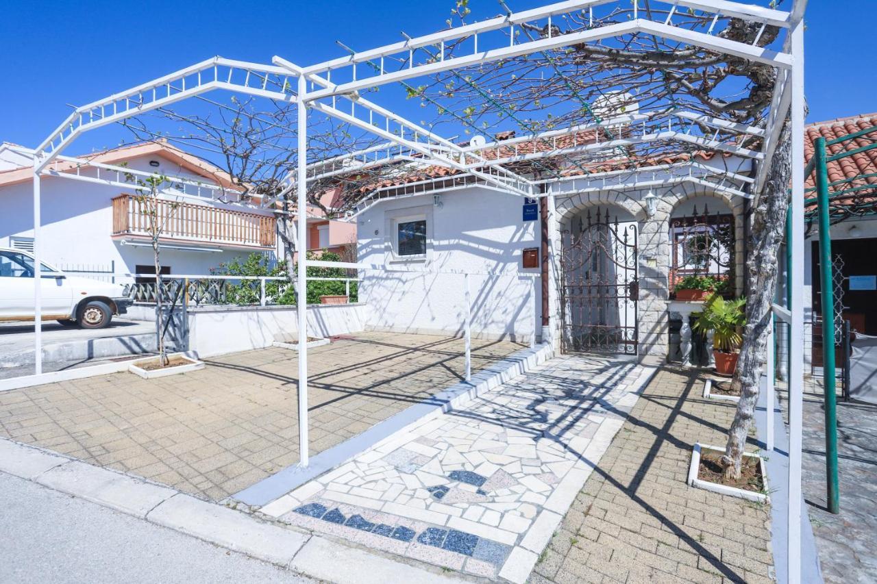 Apartment Ivica Porec Exterior photo